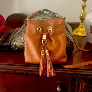 Beautiful Michael Kors crossbody purse